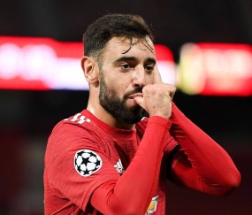 曼联重建必须动真格！三条主心骨全废，不换血永远冲不出泥潭