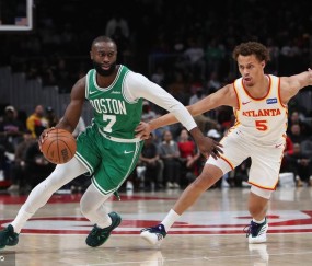 布朗29+10+9奥孔古20+10 凯尔特人不敌老鹰