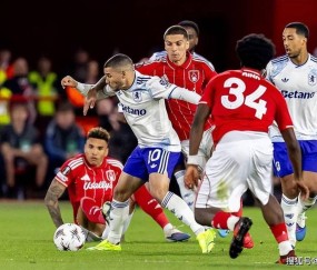 1-0！欧联杯德比战爆冷，英超保级队终结维拉9连胜，进决赛占先机