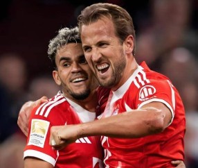 欧冠夜，拜仁2：1战胜皇马，40岁诺伊尔9次神扑，阿森纳1：0