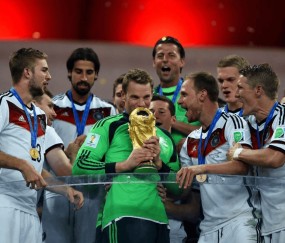 意大利出局最大输家！欧冠门神沦为‘世界杯绝缘体’，球迷：他比布冯还惨！